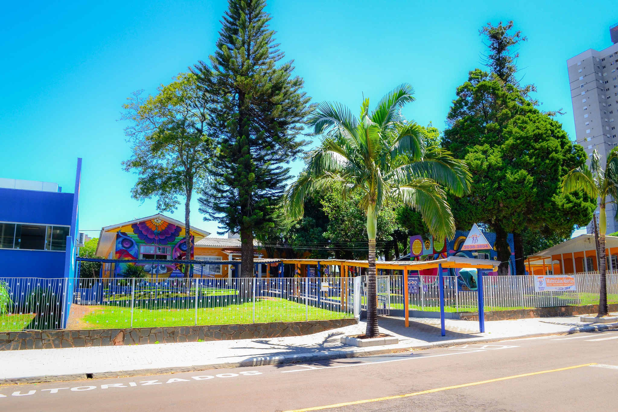 Infraestrutura da Escola Monteiro Lobato