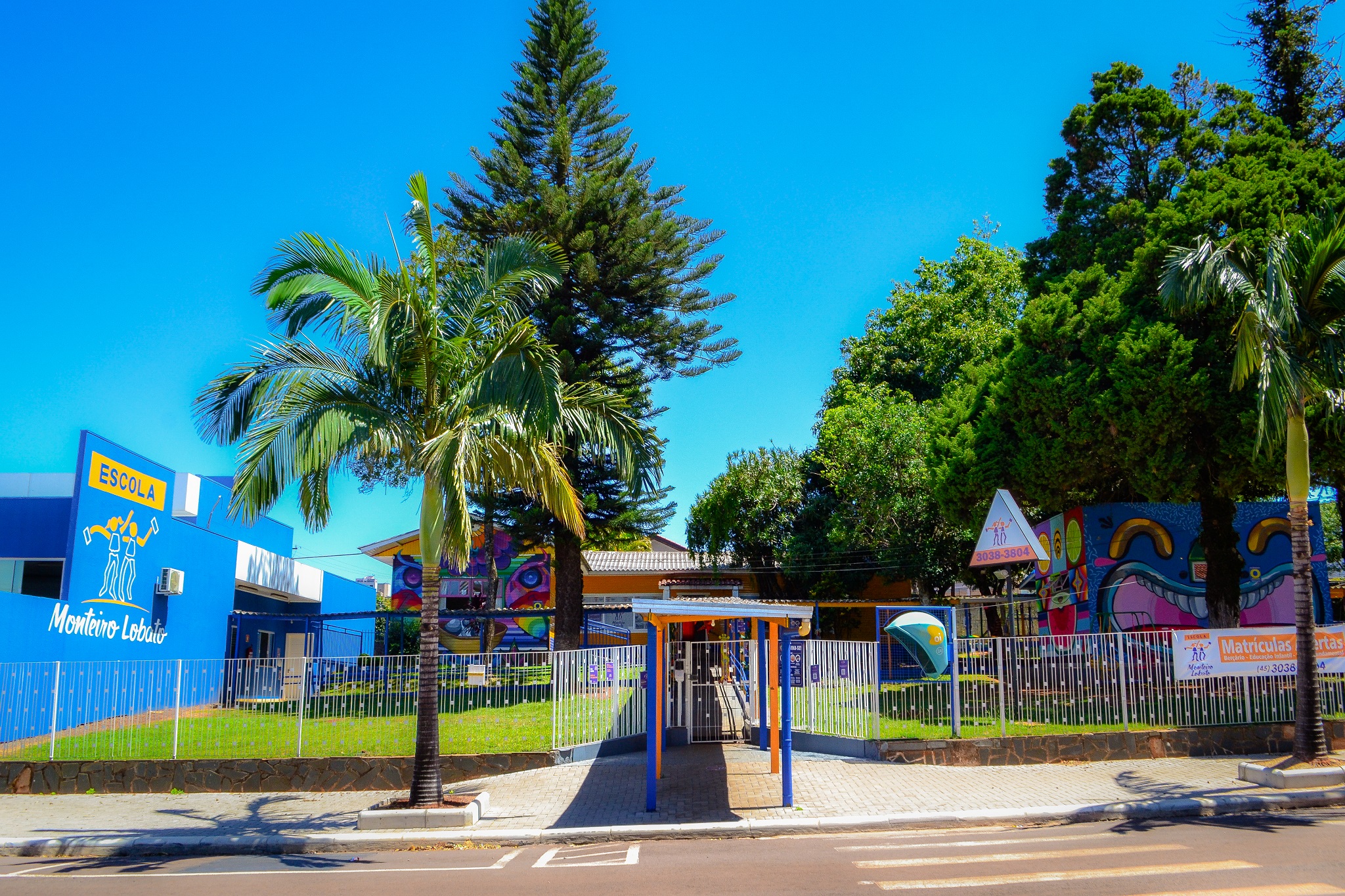 Infraestrutura da Escola Monteiro Lobato