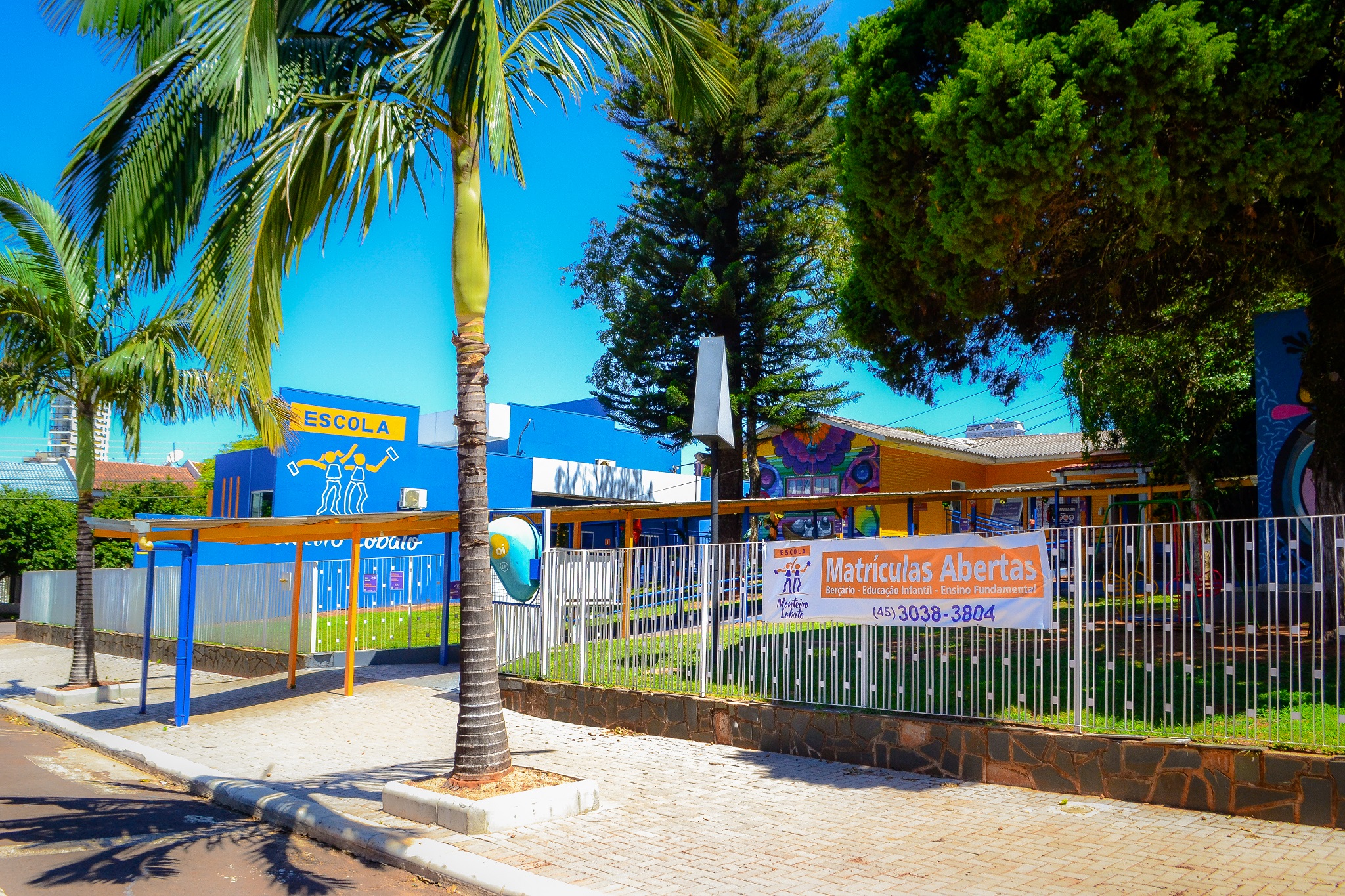 Infraestrutura da Escola Monteiro Lobato